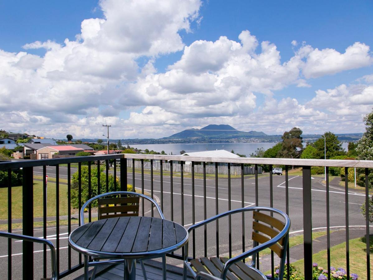 Acacia View At No 3 - Acacia Bay Holiday Home Taupo Exterior photo