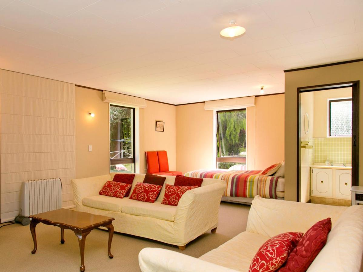 Acacia View At No 3 - Acacia Bay Holiday Home Taupo Exterior photo