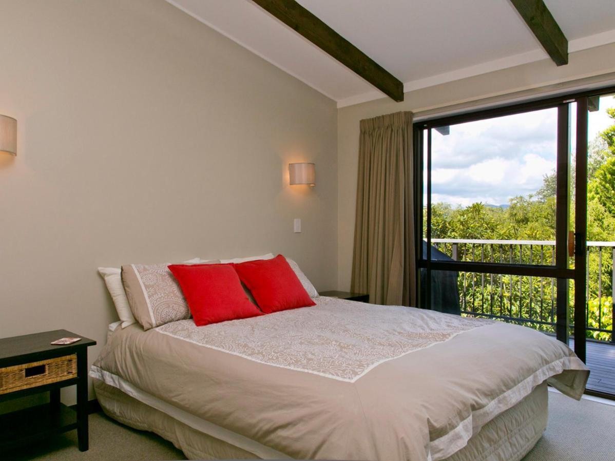Acacia View At No 3 - Acacia Bay Holiday Home Taupo Exterior photo